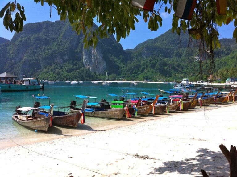 4 schöne Inseln für Familienurlaub in Thailand