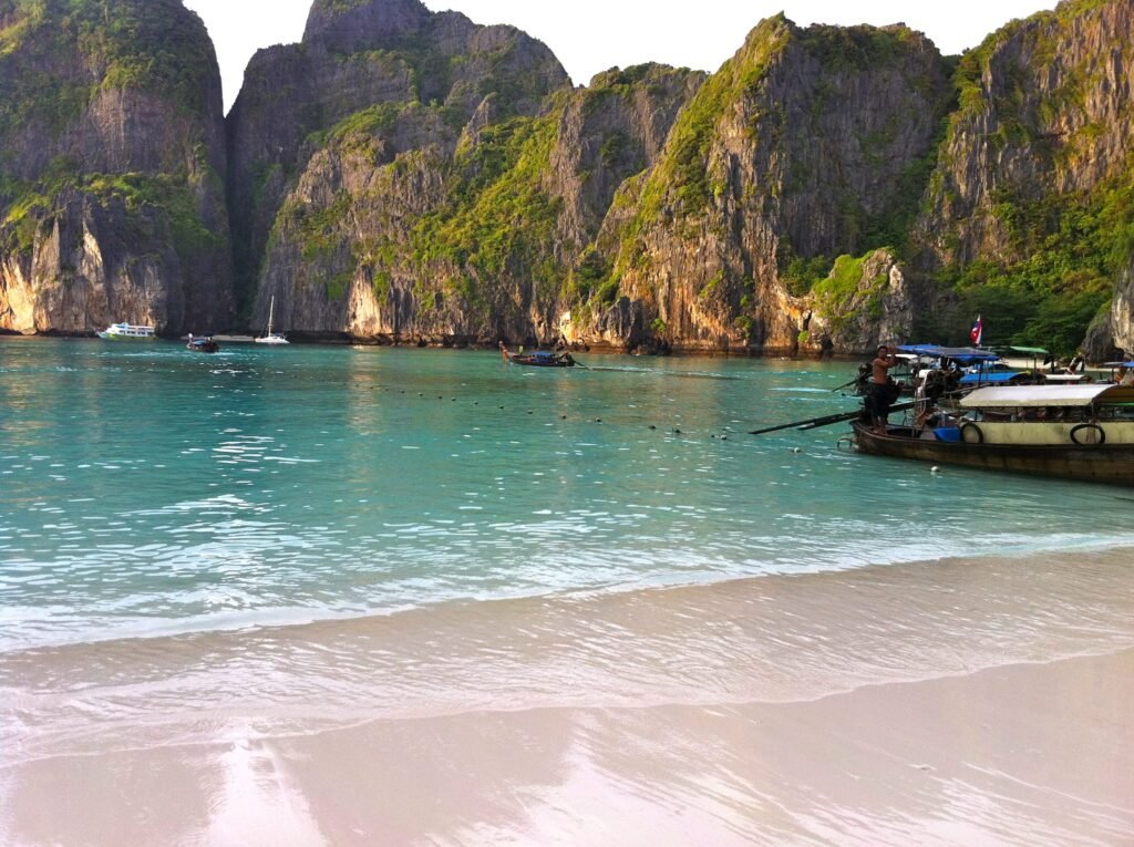 Ph Phi Island